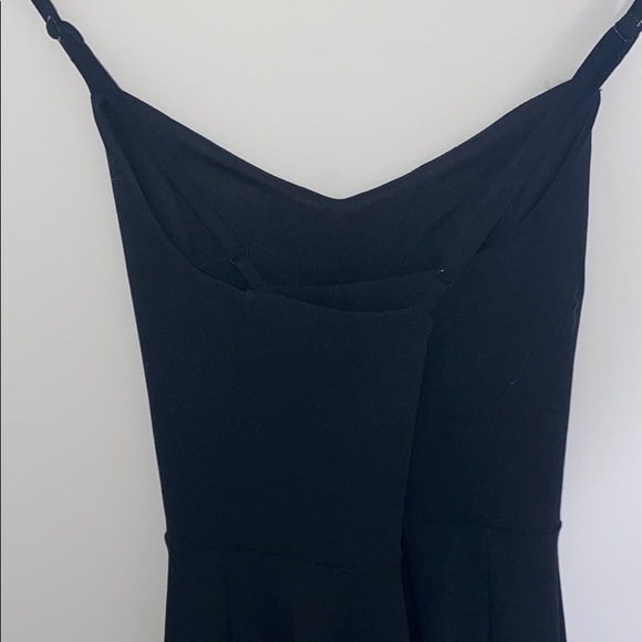 Black dress - Picture 3 of 4